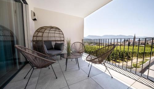 Two-Bedroom Apartment with Terrace