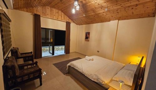 King Room with Mountain View