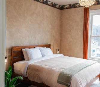 King Room with Mountain View