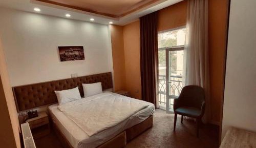 Large Single Room