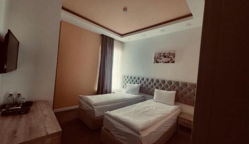 Double or Twin Room with City View