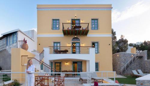 Two-Bedroom Deluxe Apartment with Ocean View