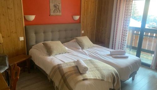 Superior Double or Twin Room with Mountain View