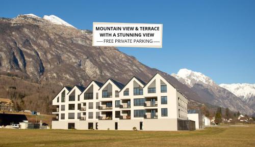 One-Bedroom Apartment with Balcony and Mountain View  