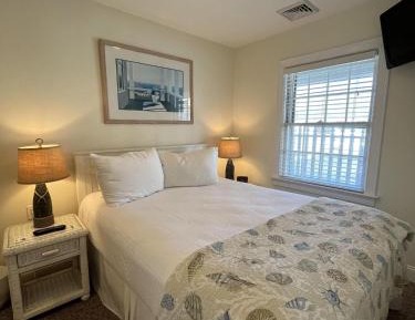 Suite with Pool View