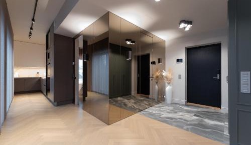 Two-Bedroom Deluxe Apartment with Balcony