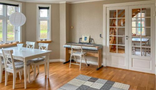 Four-Bedroom Holiday Home
