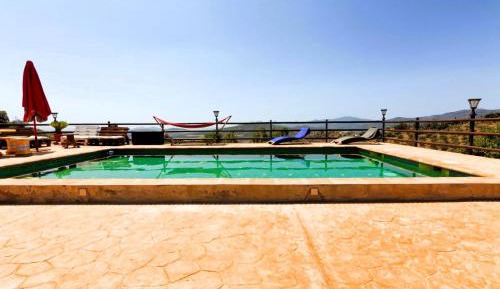 Three-Bedroom Holiday Home 