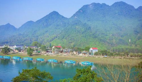 6-Bed Mixed Dormitory Room