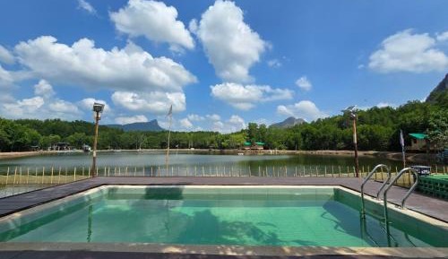 Double Room with Lake View