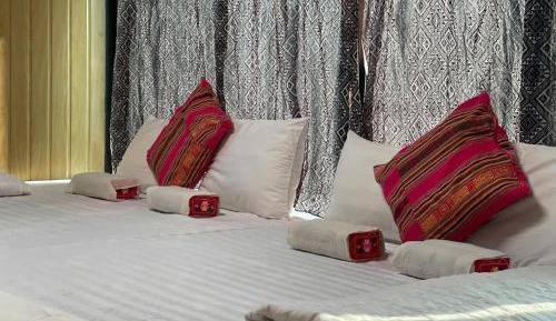Bunk Bed in Mixed Dormitory Room