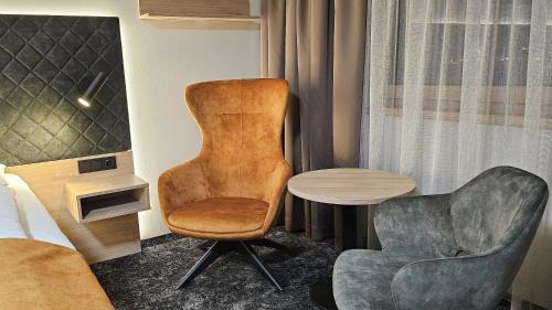 Deluxe Double or Twin Room with Mountain View