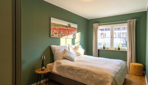 Deluxe Two-Bedroom Apartment with Garden View