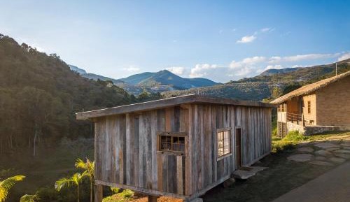 One-Bedroom Loft Apartment with Balcony