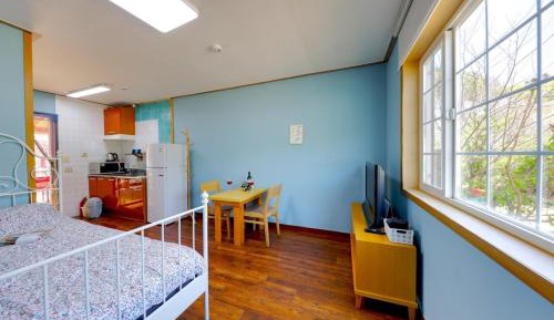 Room #1258294708