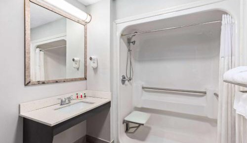 Double Room with Two Double Beds - Mobility Access/Non-Smoking