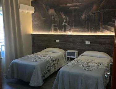 Double or Twin Room with Bathroom