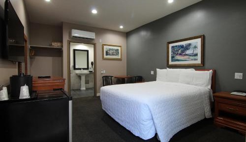 Queen Room - Disability Access