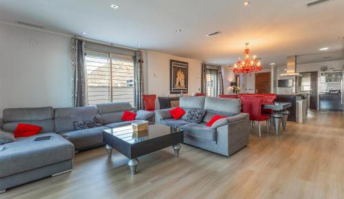 Four-Bedroom Holiday Home