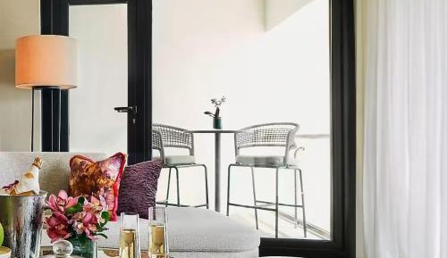 Marina Bay Suite with Balcony Twin