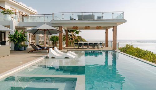 Villa - Beach Front
