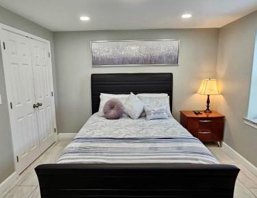 One-Bedroom Apartment - Non-Smoking