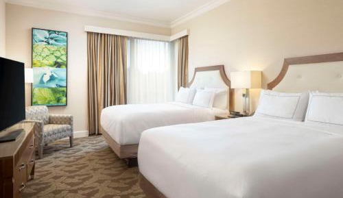 Two-Room Premier Queen Suite with Two Queen Beds