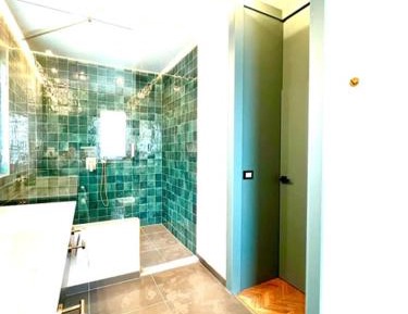 One-Bedroom Apartment with Rooftop Spa Bath