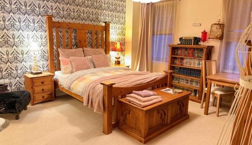 Deluxe Double Room with Shower