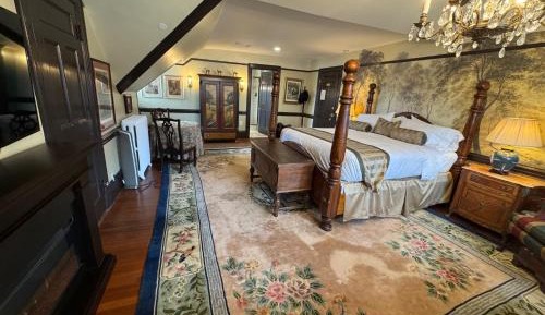 King Room with Spa Bath