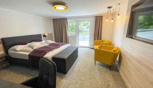 Superior Double Room with Balcony