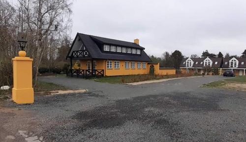 Three-Bedroom Holiday Home 