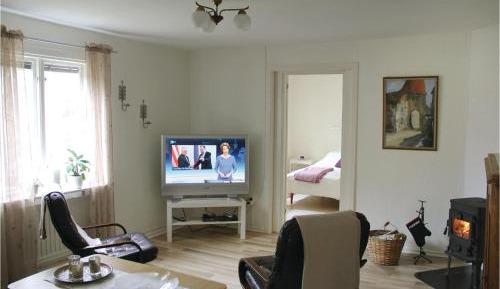 One-Bedroom Holiday Home