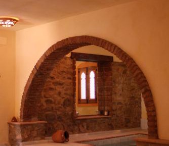 One-Bedroom Apartment (2 Adults)