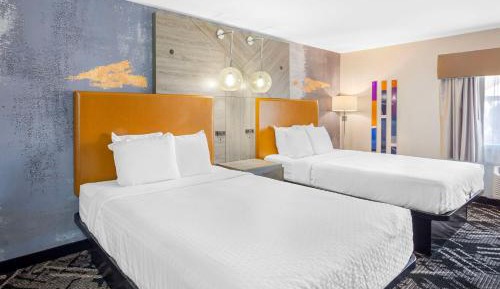 Queen Room with Two Queen Beds - Non-Smoking