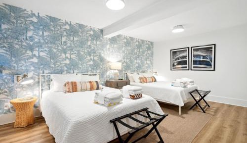Deluxe Queen Room with Two Queen Beds