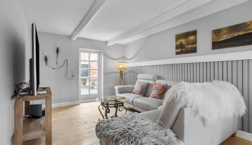 Three-Bedroom Holiday Home 