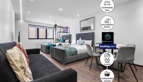 One-Bedroom Premier Apartment