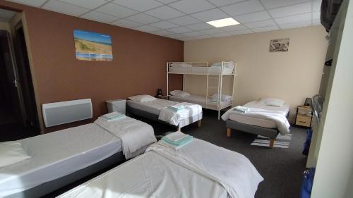 Family Room (6 Adults)