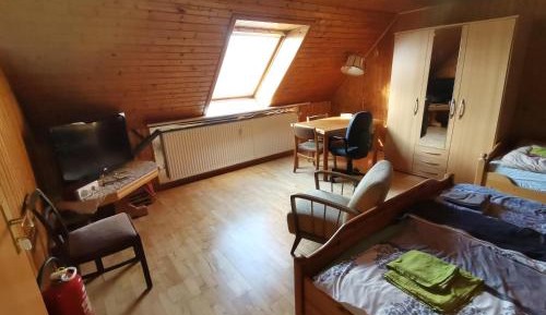 Triple Room with Shared Shower and Toilet