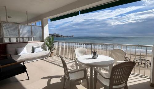 Three-Bedroom Apartment with Sea View