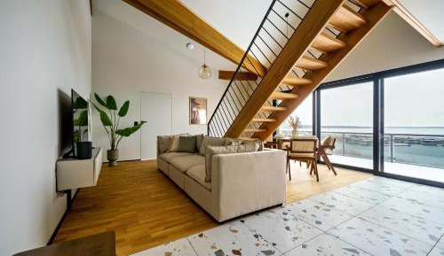 Suite with Lake View