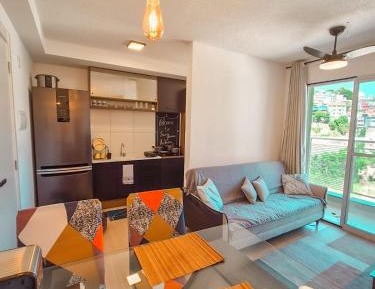 One-Bedroom Apartment with View