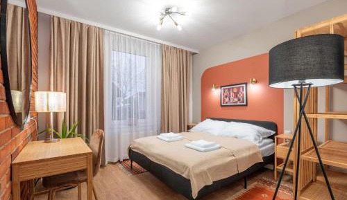 One-Bedroom Apartment