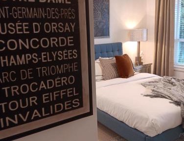 Deluxe Queen Room