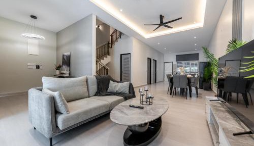 Marblelous Designer 5BR Ferringhi Villa by ALV 