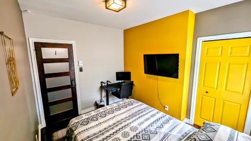 Double Room with Shared Bathroom