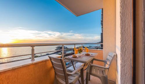 Two-Bedroom Apartment with Balcony and Sea View