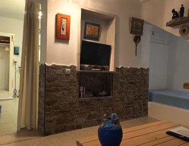 Apartment with Terrace No1