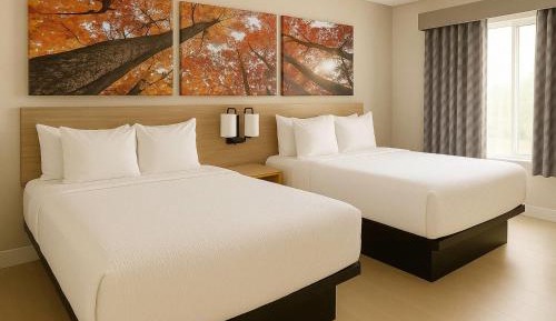 Queen Room with Two Queen Beds - Non-Smoking